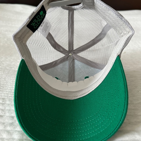 Wild Clover Snapback hat - Picture 4 of 5